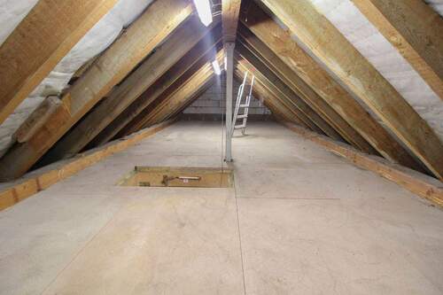 Abstellraum Dachboden - 