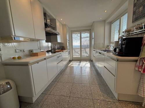 Teilansicht von der Küche 
- 