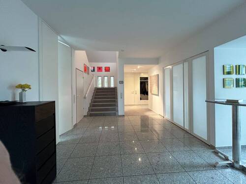 Teilansicht vom Eingangsbereich 
- 