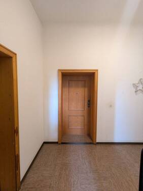 Treppenhaus - 3 Zimmer Etagenwohnung zum Kaufen in Leipzig