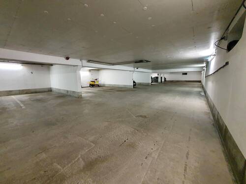 Tiefgarage - 
