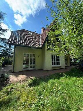 Ansicht 3 - Einfamilienhaus mit 160,00 m&sup2; in Lilienthal zum Kaufen