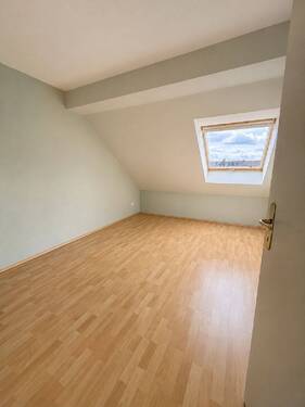 Zimmer 1 - 2 Zimmer Etagenwohnung zur Miete in Leipzig