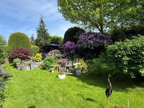 Garten - Einfamilienhaus mit 328,00 m&sup2; in Roetgen zum Kaufen