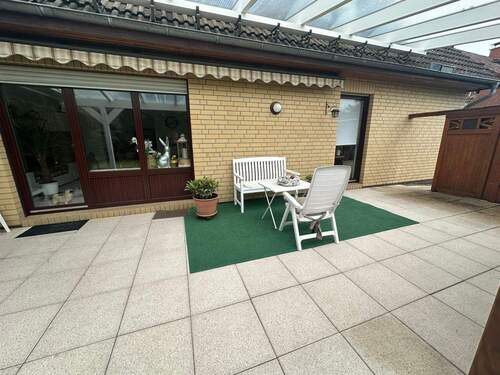 große überdachte Terrasse - 