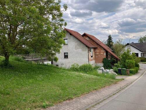 Seitensicht links - 3 Zimmer Einfamilienhaus in Weitersweiler