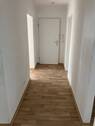 Eingangsbereich miz Zugang zu allen Zimmern.jpg - 3 Zimmer Etagenwohnung zur Miete in Stadtallendorf