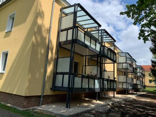 Titelbild - Gemütliche 2-Raumwohnung mit großem Balkon