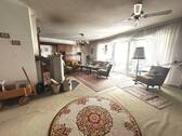 Geräumiges Wohnzimmer - 