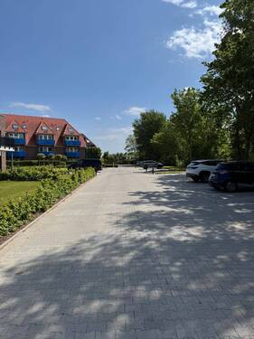 Parkplatzbereich - 