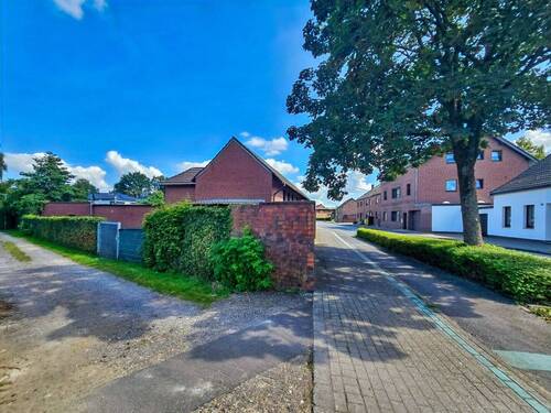 Seitenansicht - 8 Zimmer Einfamilienhaus zum Kaufen in Viersen
