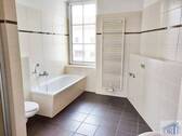 Bad (1) - 4 Zimmer Etagenwohnung zur Miete in Löbau