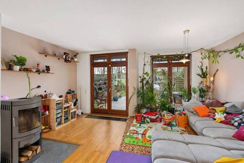 Bild 3 - 6 Zimmer Reihenmittelhaus in Bremen