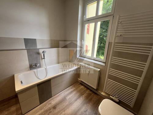 Bad - Etagenwohnung in Gera zur Miete