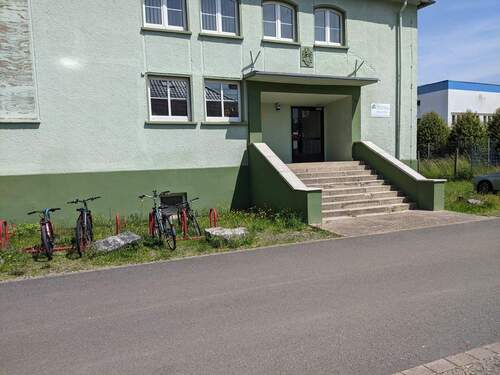 Halle vorn Eingang.jpg - Verkauf von privat: Gewerbeobjekt in Nordhausen