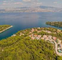 Einmaliges Villenensemble in traumhafter Lage von Splitska in Kroatien - Brac