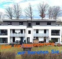 ++++ ATTRAKTIV UND ELEGANT++++ NEUWERTIGE 3 RAUM DACHGESCHOSS WOHNUNG MIT DACHTERRASSE ++++ zeitnahe Anmietung möglich ++++ - Gößnitz