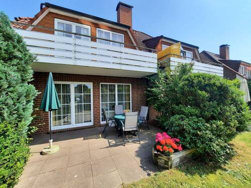 Außenansicht Terrasse - gemütliche Terrassenwohnung mit 2 Schlafzimmern - zentral und dennoch ruhig gelegen in Döse