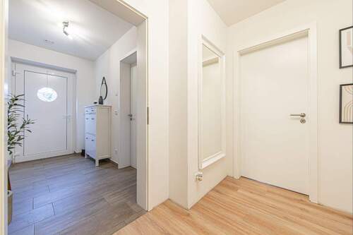 Erdgeschoss - Eingangsbereich - 6 Zimmer Mehrfamilienhaus, Wohnhaus zum Kaufen in Schülp bei Rendsburg