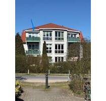 Gemütliche 3 Raum Eigentumswohnung mit Balkon und Carport, im Obergeschoss - Berlin Mahlsdorf