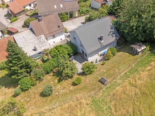 Hausansicht Vogelperspektive - 