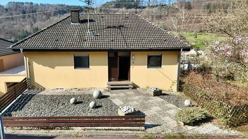 Außenansicht - 5 Zimmer Bungalow zum Kaufen in Prümzurlay