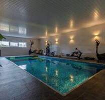 Wohnen für 2-3 Familien oder Wohnen und Arbeiten - Bungalow + 2 Einliegerwohnungen + Innenpool + Wintergarten + Doppelgarage! - Malschwitz Niedergurig