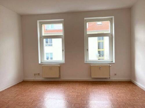 Wohnzimmer - 2 Zimmer Etagenwohnung zur Miete in Güstrow