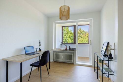 Büro / Kinderzimmer - 