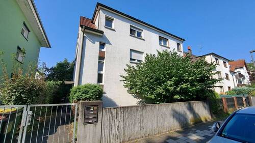 Hausansicht von Straße - Mehrfamilienhaus, Wohnhaus mit 168,00 m² in Offenbach am Main zum Kaufen