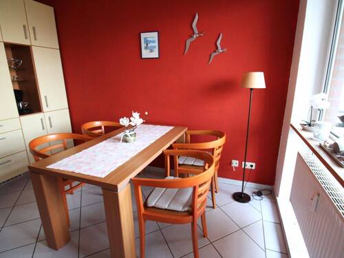 Essplatz im Wohnraum - Etagenwohnung mit 49,00 m&sup2; in Cuxhaven zum Kaufen