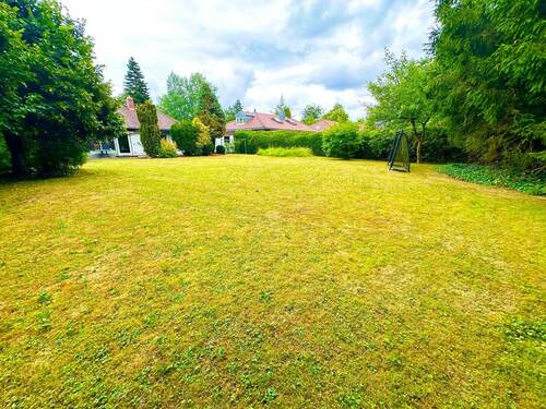 Grundstück - Lage! Zuschnitt! Bebaubarkeit! Einfach perfekt! Ihr Baugrundstück in Straßlacher Bestlage