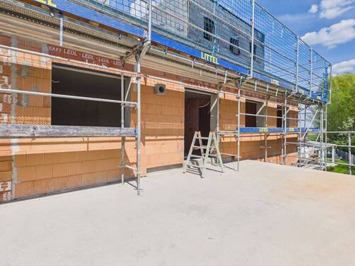 Der große Balkon im Detail - 3 Zimmer Etagenwohnung zum Kaufen in Ingolstadt