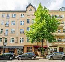 Bezugsfreie Altbauwohnung mit Balkon in beliebter Friedrichshainer Lage - Berlin