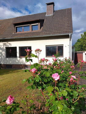 Vorderansicht - Ruhig gelegene Doppelhaushälfte mit Garage + Ausbaureserve im Kölner Süden provisionsfrei