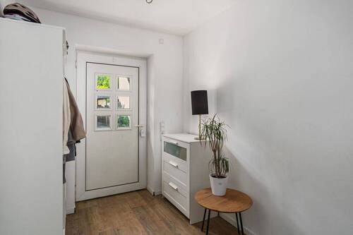 Wohnung 1 Eingangsbereich - 7 Zimmer Mehrfamilienhaus, Wohnhaus zum Kaufen in Oyten