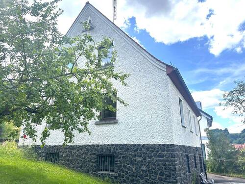 Ansicht von Südosten - 5 Zimmer Einfamilienhaus in Poppenhausen (Wasserkuppe)