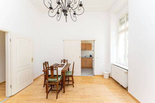 Wohnzimmer - 2 Zimmer Etagenwohnung in Berlin