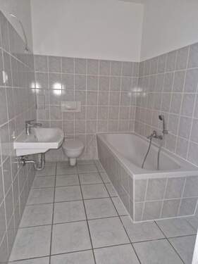 Bad - 2 Zimmer Etagenwohnung in Zittau