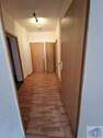 Flur - Etagenwohnung mit 76,20 m&sup2; in Zittau zur Miete