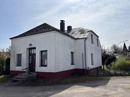 Ansicht Auffahrtseite - 