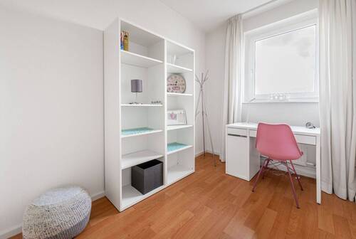 Arbeitszimmer - 2 Zimmer Etagenwohnung in Berlin