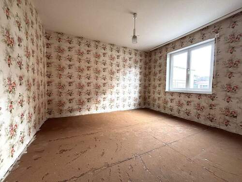 Zimmer 2 Erdgeschoss - 8 Zimmer Mehrfamilienhaus, Wohnhaus in Dinkelscherben