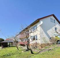 Ein Haus, viele Möglichkeiten - großzügiges Dreifamilienhaus mit Garten und Südbalkon - Sindelfingen Maichingen