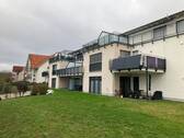 Terrasse mit Grünteil.JPG - Neuwertige Erdgeschosswohnung mit Tiefgarage