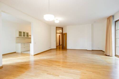 Wohnzimmer - 3 Zimmer Etagenwohnung in Berlin