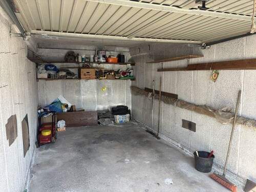 Garage - 