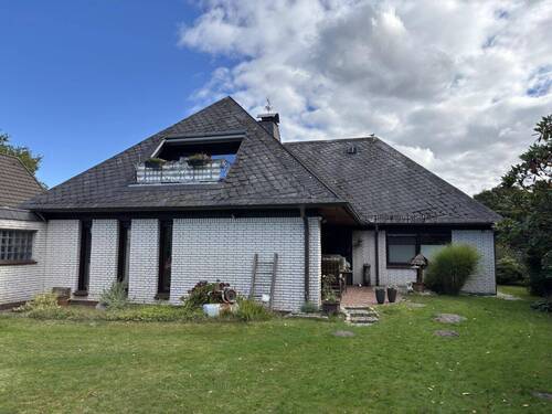 Rückansicht des Hauses - Einfamilienhaus mit 196,90 m&sup2; in Handewitt zum Kaufen