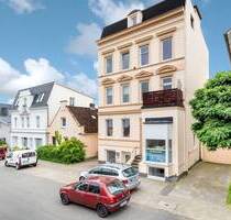 Charmantes Gebäudeensemble mit Charakter in gewachsener Lage von Hamburgs Westen