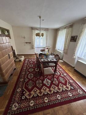 Wohnzimmer - Einfamilienhaus mit 213,00 m² in Guthmannshausen zum Kaufen